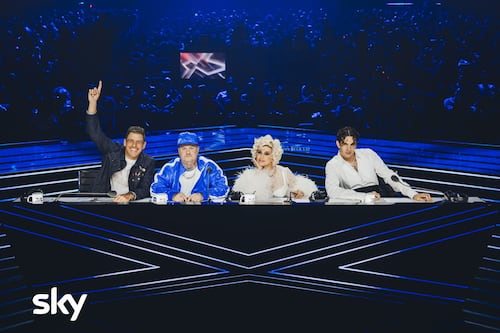 "Stai facendo una figuraccia, è una reazione ignorante": i giudici di "X Factor" si dividono sul jazz