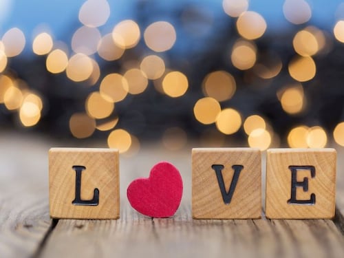 San Valentino, per il 68% degli italiani va celebrato ogni tipo di amore