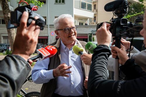 Codacons, il presidente Rienzi parcheggia sulle strisce pedonali: "La foto? Un dispetto"