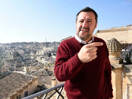 "Ius soli?". Per Salvini la legge non si tocca