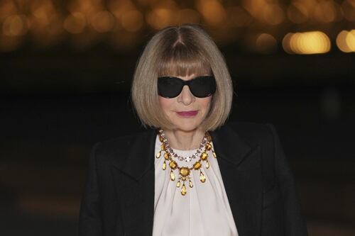 Anna Wintour, ''la papessa della moda'' lascia Vogue: è la fine di un era