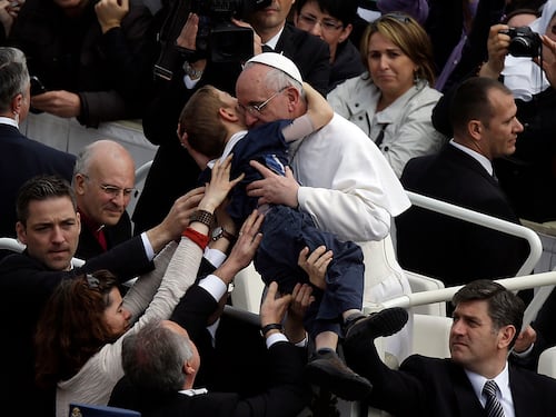 L’appello di Papa Francesco per la fine dei conflitti