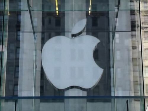 Coronavirus, Apple chiude i negozi in Cina