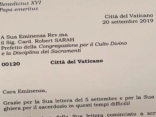 Ma Sarah mostra la lettera del "via libera" all'opera