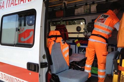 Lecce, bambina di 10 anni muore soffocata davanti ai genitori
