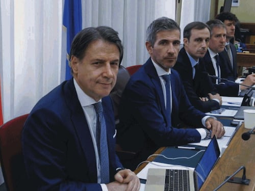 Covid, il documento "esplosivo" di Conte in realtà era caricato a salve