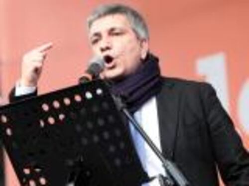 Vendola: "Basta mummie a sinistra"