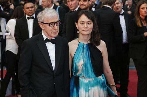 Gli appunti segreti di Woody Allen: "Ossessionato dalle minorenni"