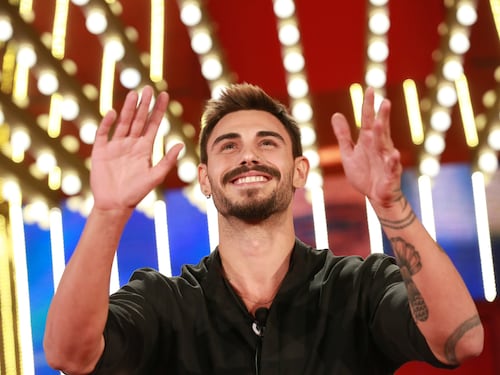Finalista senza televoto, Monte massacrato in tv