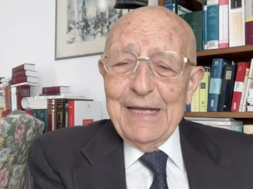 Agorà, il costituzionalista Sabino Cassese fa i complimenti a Giorgia Meloni