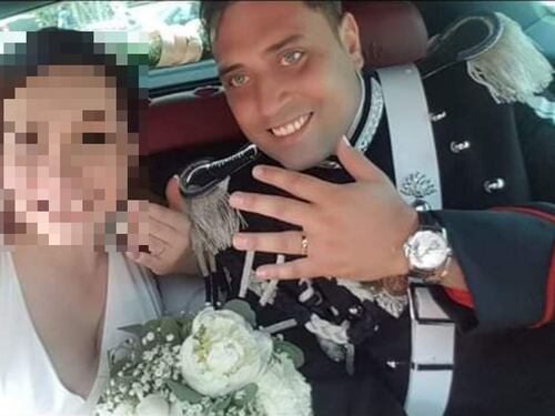 Era sposato da poco più di un mese. Appena tornato dal viaggio di nozze
