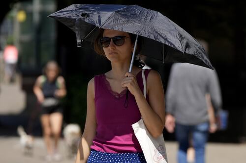 Meteo, picchi di caldo e temperature record. Poi il ribaltone d'autunno