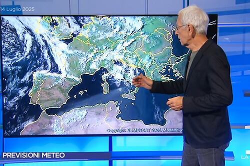 Meteo, Sottocorona avverte: "Deve ancora iniziare". Caldo o pioggia? Cosa ci aspetta