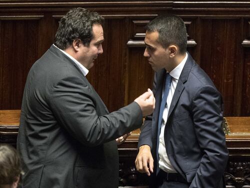 Riforma pensioni, quota 100 resta. Reddito da rifare