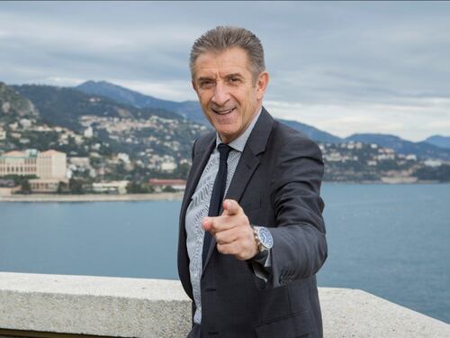 Ezio Greggio: "Lobby, ladri e caos immigrati. Che commedia amara è l’Italia"