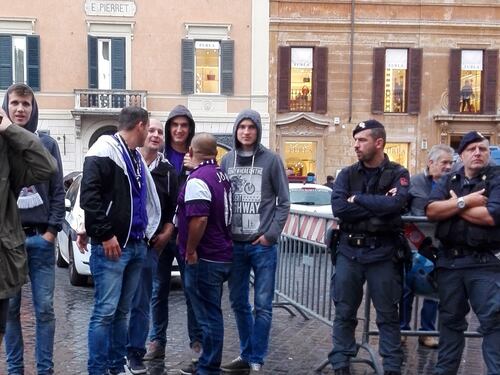 Roma-Austria Vienna, ultras nel mirino. Piazza di Spagna blindata, 5 arresti