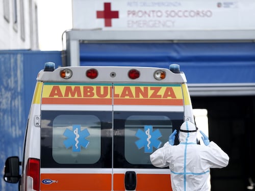 Un'altra tragedia sul lavoro: a Roma operaio cade dall'undicesimo piano e muore
