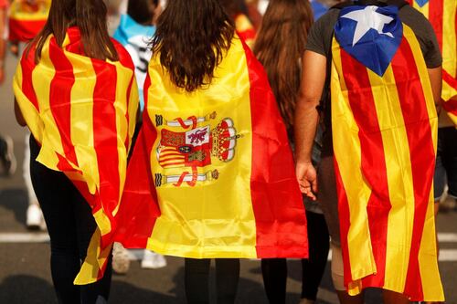 Catalogna, il giorno più lungo. Oggi il discorso di Puigdemont sull'indipendenza. Madrid: pronti a tutto