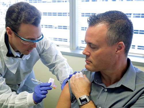 "Il vaccino contro il coronavirus pronto a settembre". L'annuncio della Irbm di Pomezia