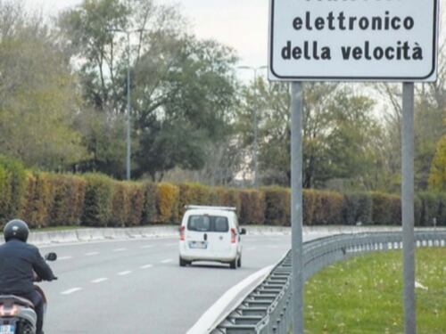 Così vi fregano i soldi con le multe