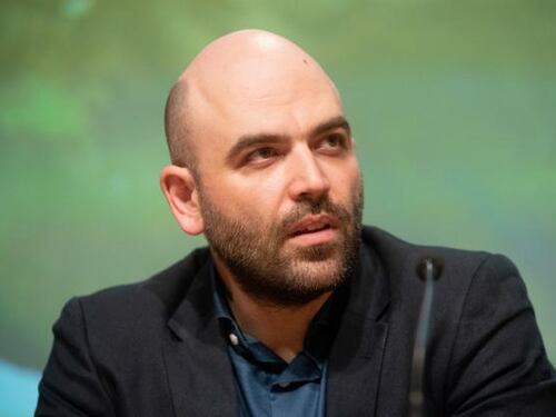 Saviano indagato per diffamazione. Salvini: "Mi sembra il minimo"