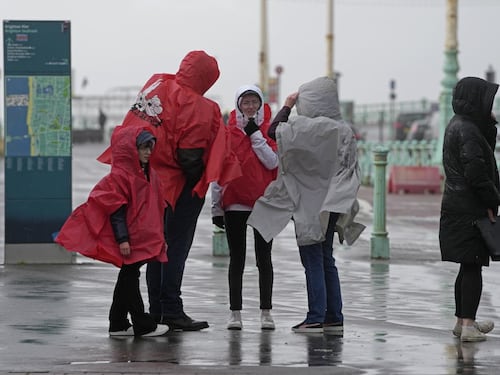 Meteo, pioggia e neve in arrivo. Dove colpirà il fronte atlantico