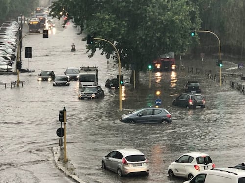 Roma peggio di Venezia, Raggi metterai il Mose?