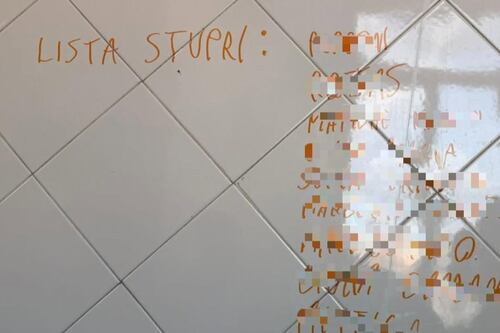 Orrore al liceo Giulio Cesare: nei bagni trovata "lista" delle studentesse da stuprare
