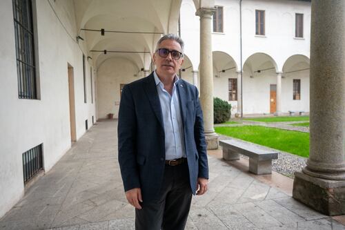 Covid, sasso contro Pregliasco a Barletta. “Si è davvero esagerato”, il racconto del virologo
