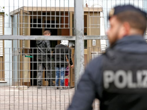 A Torre Maura sale la tensione contro i rom