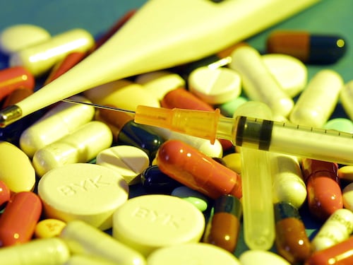 Traffico internazionale di farmaci, 18 misure cautelari
