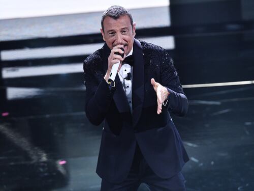 Amadeus annuncia i nomi di Sanremo. Anche Giorgia, Mengoni e Ultimo tra i big del Festival