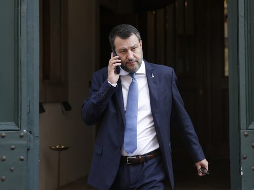 Governo, Matteo Salvini fa il pompiere: “Tra Meloni e Berlusconi tornerà l’armonia”