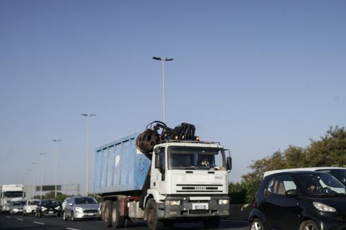 Roma, incidente mortale sul Gra: camion finisce contro il ponte