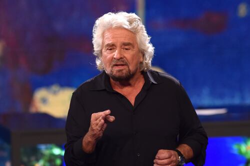 M5S, torna Beppe Grillo e asfalta Conte: “La politica vi ha cambiato”