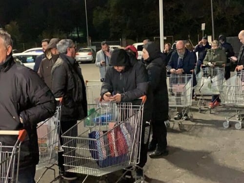 Supermercati h24 presi d'assalto dopo il discorso del premier Conte