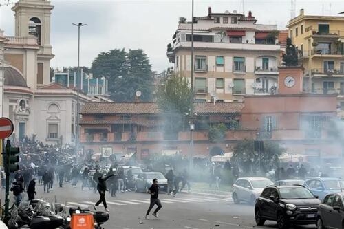 Scontri Lazio-Roma, stop ai derby in notturna. Ai domiciliari l'ultrà arrestato