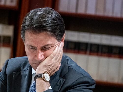 5Stelle nei guai per la campagna elettorale, Conte pensa a una raccolta fondi per le elezioni