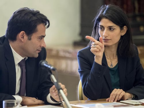 Raggi cambia ancora la giunta: fuori Mazzillo, al Bilancio arriva Lemmetti