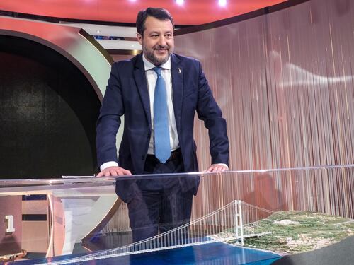 "Strade sicure", arriva il decreto e la stretta di Salvini su monopattini e sosta selvaggia