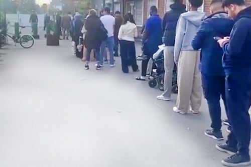 Il voto di Allah. In Svezia code di immigrati ai seggi nei quartieri con la sinistra al 97%