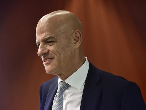 ENI, UTILE NETTO SECONDO TRIMESTRE 562 MILIONI