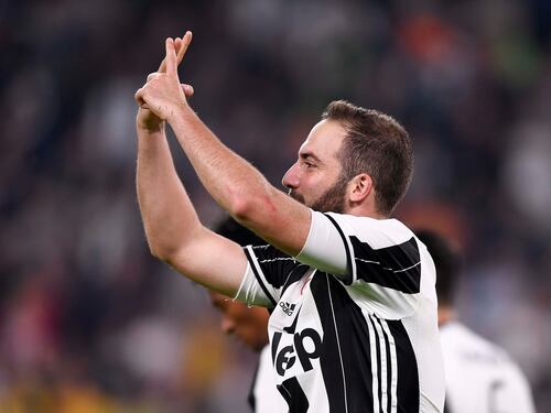La Juve batte il Chievo 2-0, doppietta di Higuain