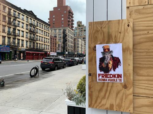 Manifesti per Friedkin a New York: "Roma vuole te"