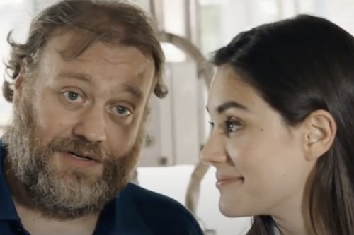 Renatino lavora tutti i giorni, guerra di classe sullo spot del Parmigiano Reggiano