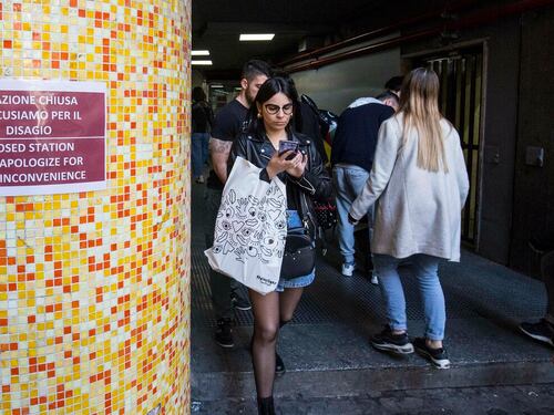 Giallo sulla metro Spagna. L'Atac: riapre. Ma il Mit smentisce