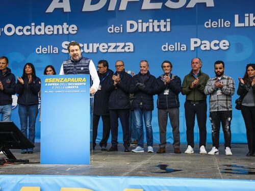 Medio Oriente, Salvini in campo per la pace: “Fascista chi sfila contro Israele”