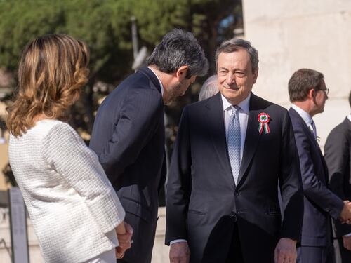 “Servono soluzioni adeguate”. Pure Elisabetta Casellati bacchetta Mario Draghi sul Pnrr