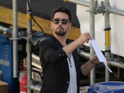 Sarcina choc sulla moglie: "Mi ha tradito con Scamarcio"
