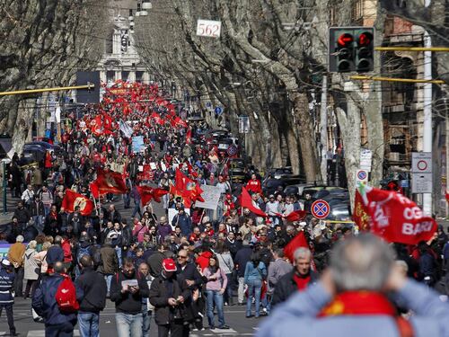 Centomila in strada, domani due cortei fino a San Giovanni